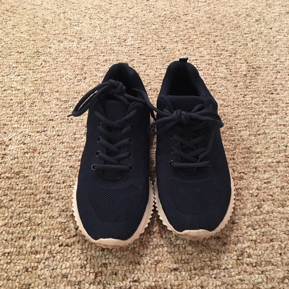 Navy blue running shoes size 8.5